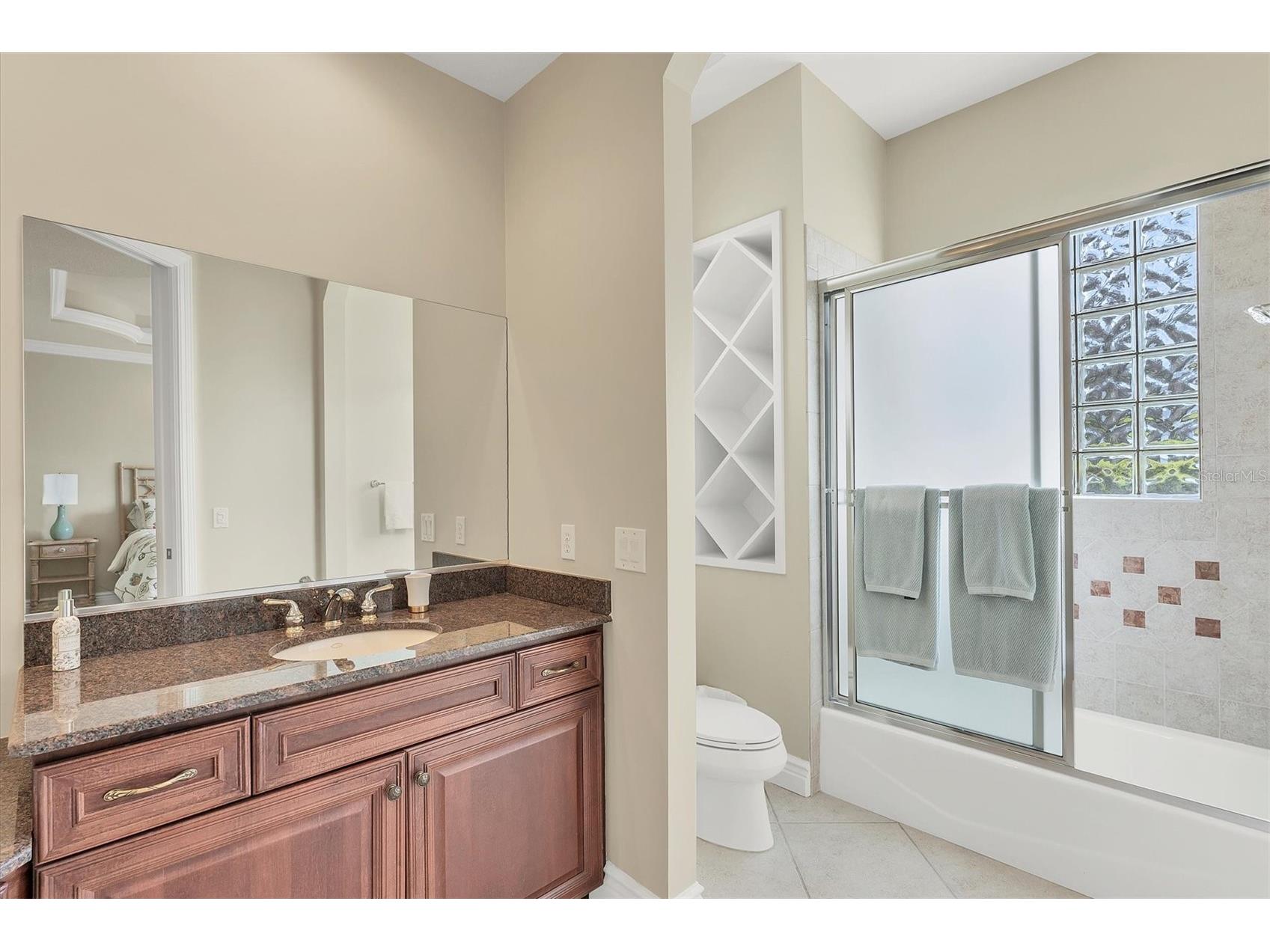 7007 Portmarnock Place Lakewood Ranch FL 34202 A4676524 image49