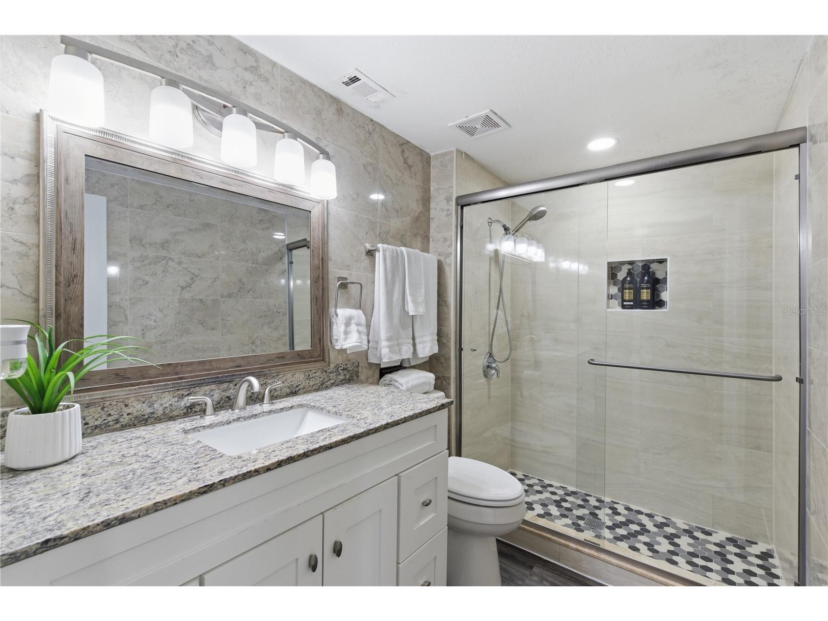 7008 Edenbrook Court Tampa FL 33634 TB8516251 image16