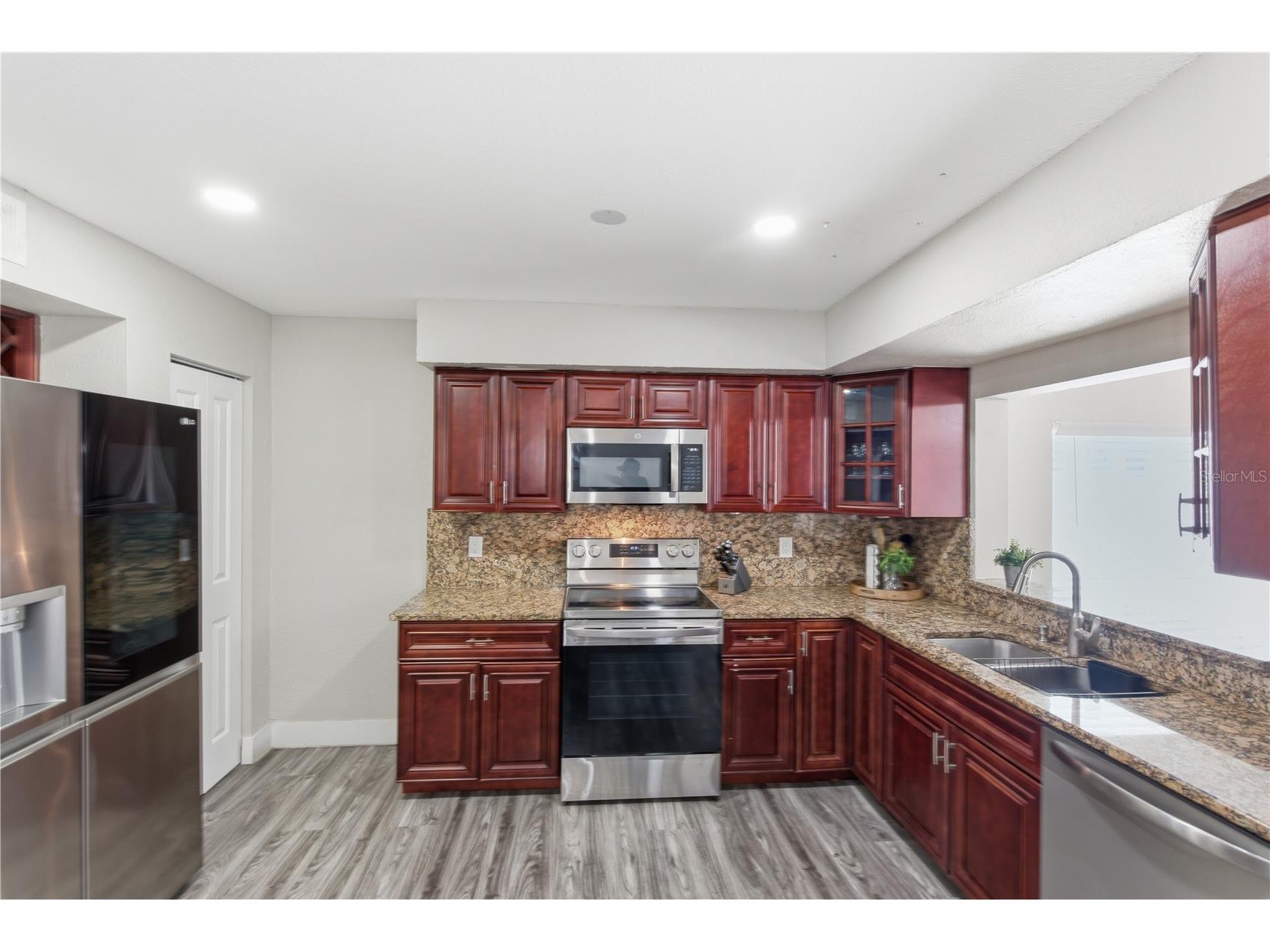 7008 Edenbrook Court Tampa FL 33634 TB8516251 image26