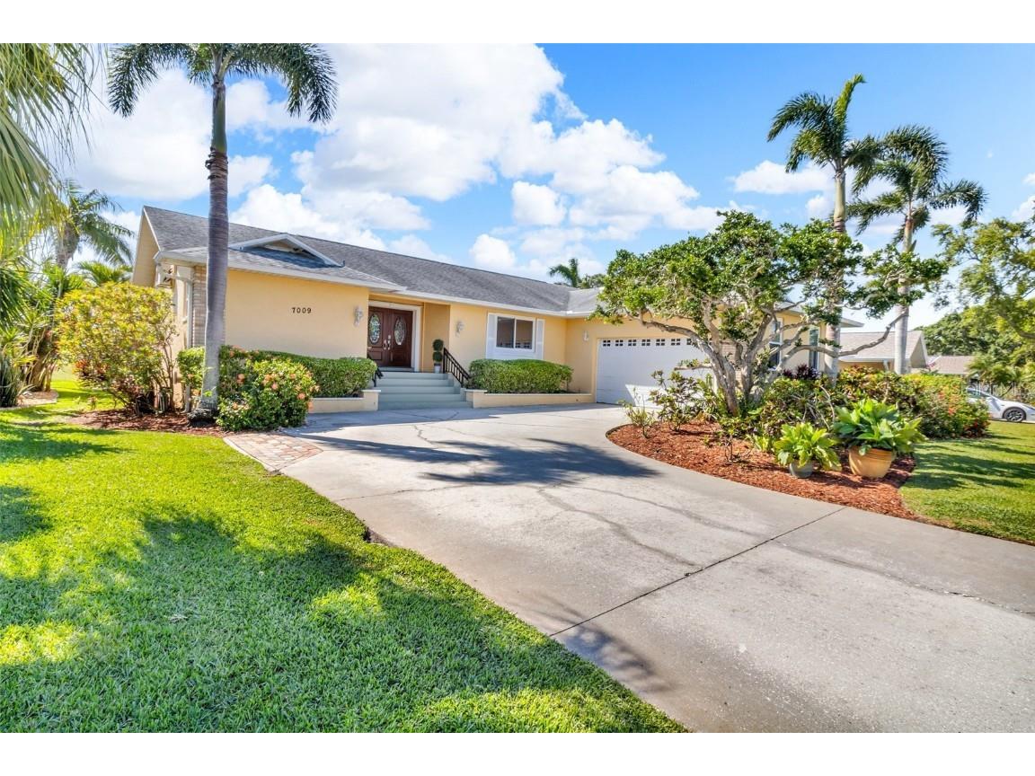 7009 Greenbrier Drive Seminole FL 33777 TB8374275 image1