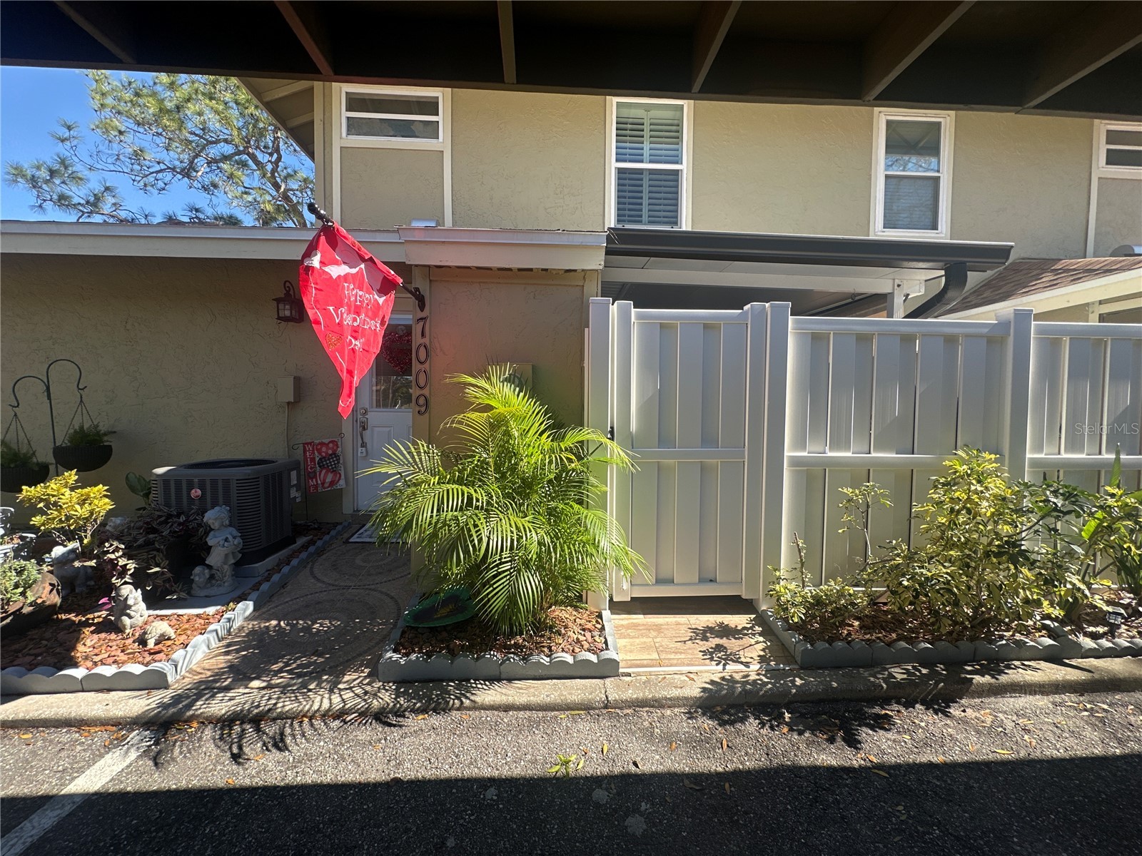7009 Salinas Court Tampa FL 33634 TB8469059 image1