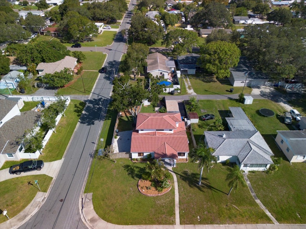 701 40th Avenue NE Saint Petersburg FL 33703 U8217293 image1