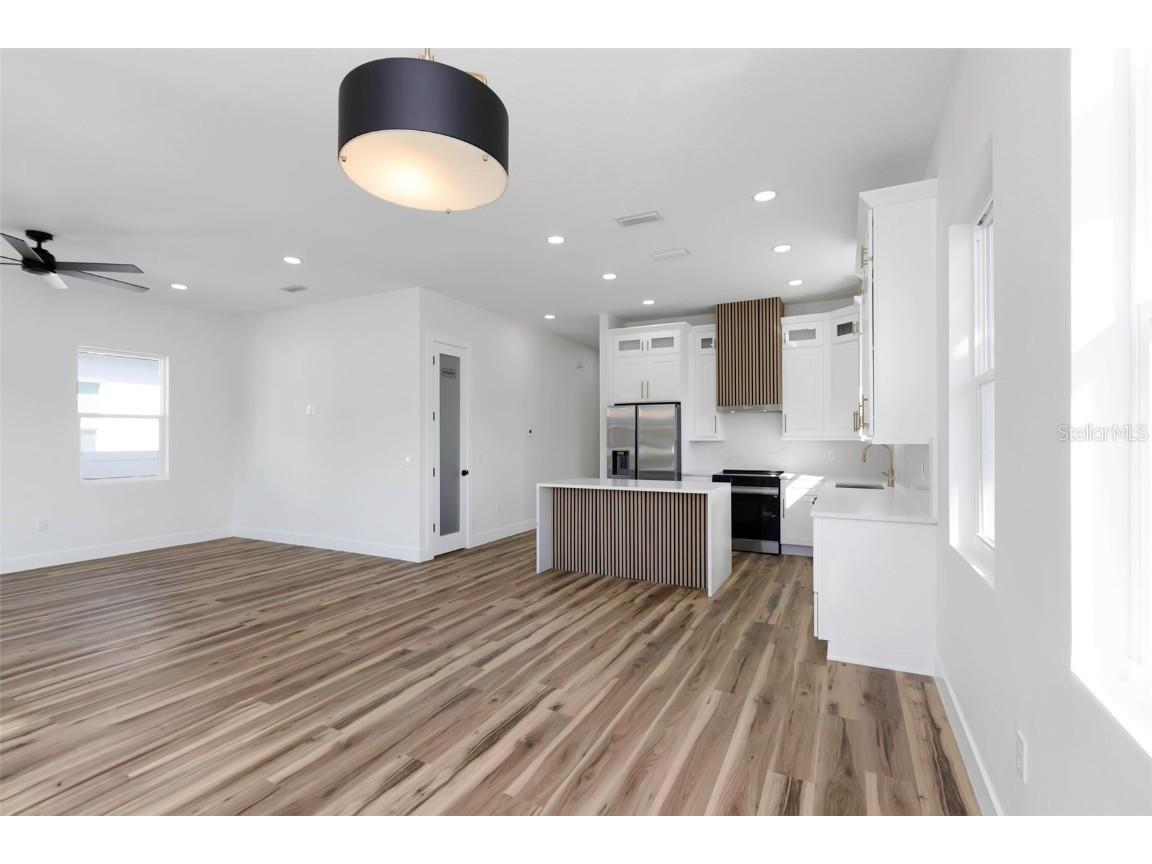 701 42nd Avenue S Saint Petersburg FL 33705 TB8446011 image10