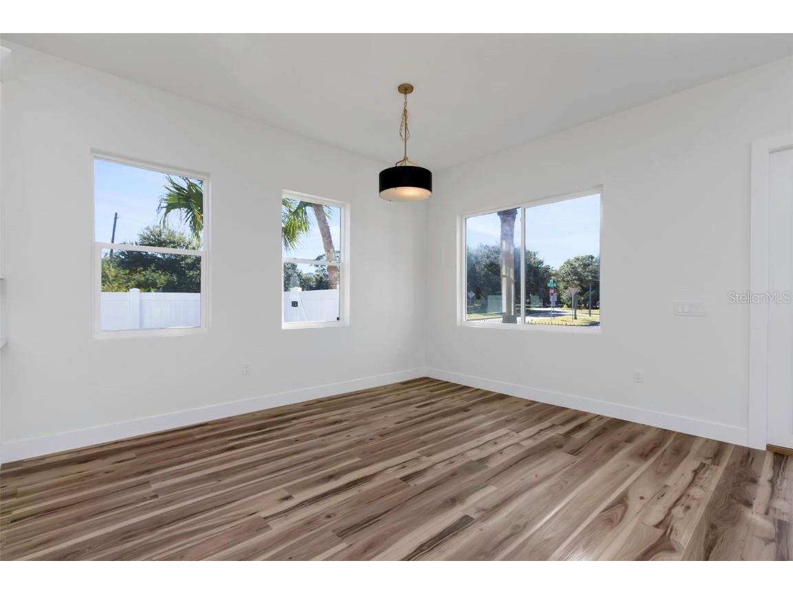 701 42nd Avenue S Saint Petersburg FL 33705 TB8446011 image12