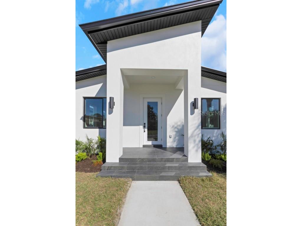 701 42nd Avenue S Saint Petersburg FL 33705 TB8446011 image2