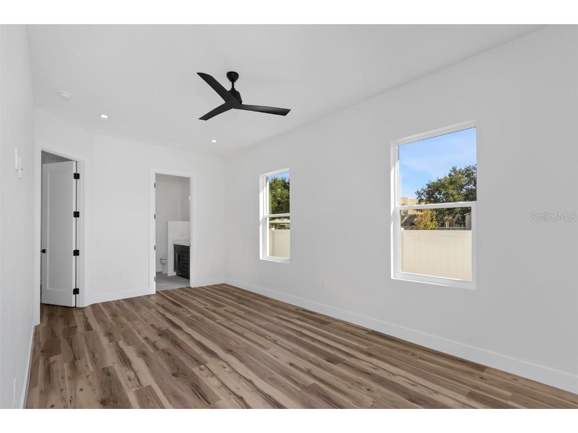 701 42nd Avenue S Saint Petersburg FL 33705 TB8446011 image23