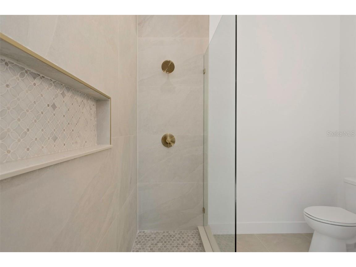 701 42nd Avenue S Saint Petersburg FL 33705 TB8446011 image26