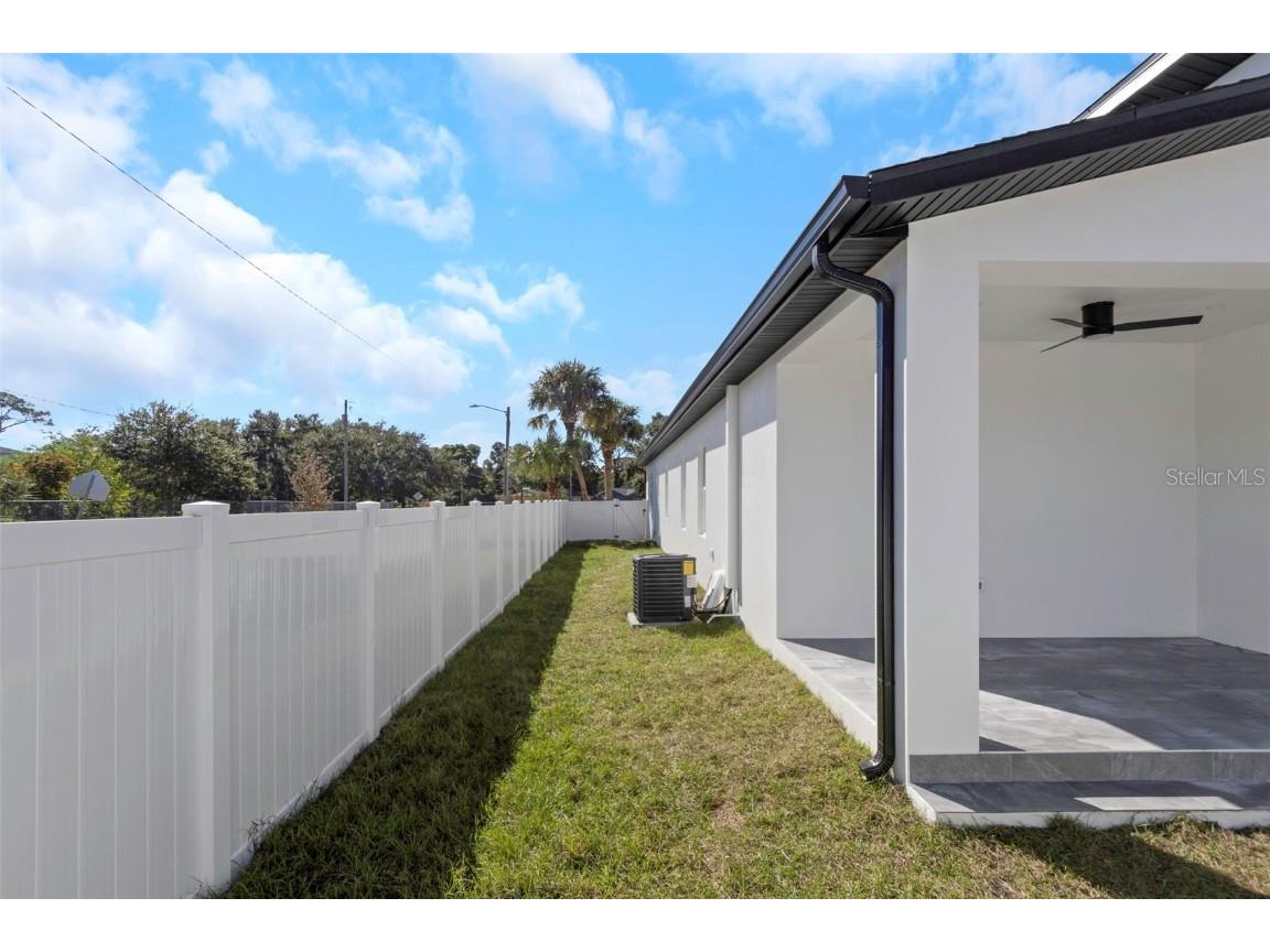 701 42nd Avenue S Saint Petersburg FL 33705 TB8446011 image32