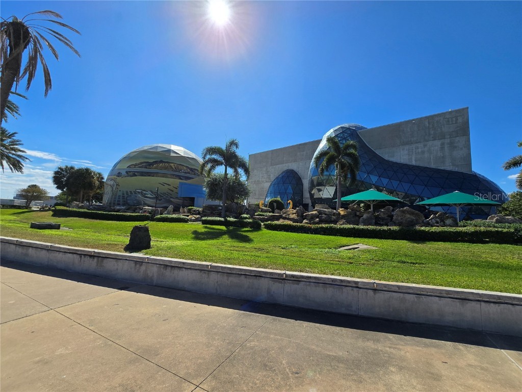 701 42nd Avenue S Saint Petersburg FL 33705 TB8446011 image52