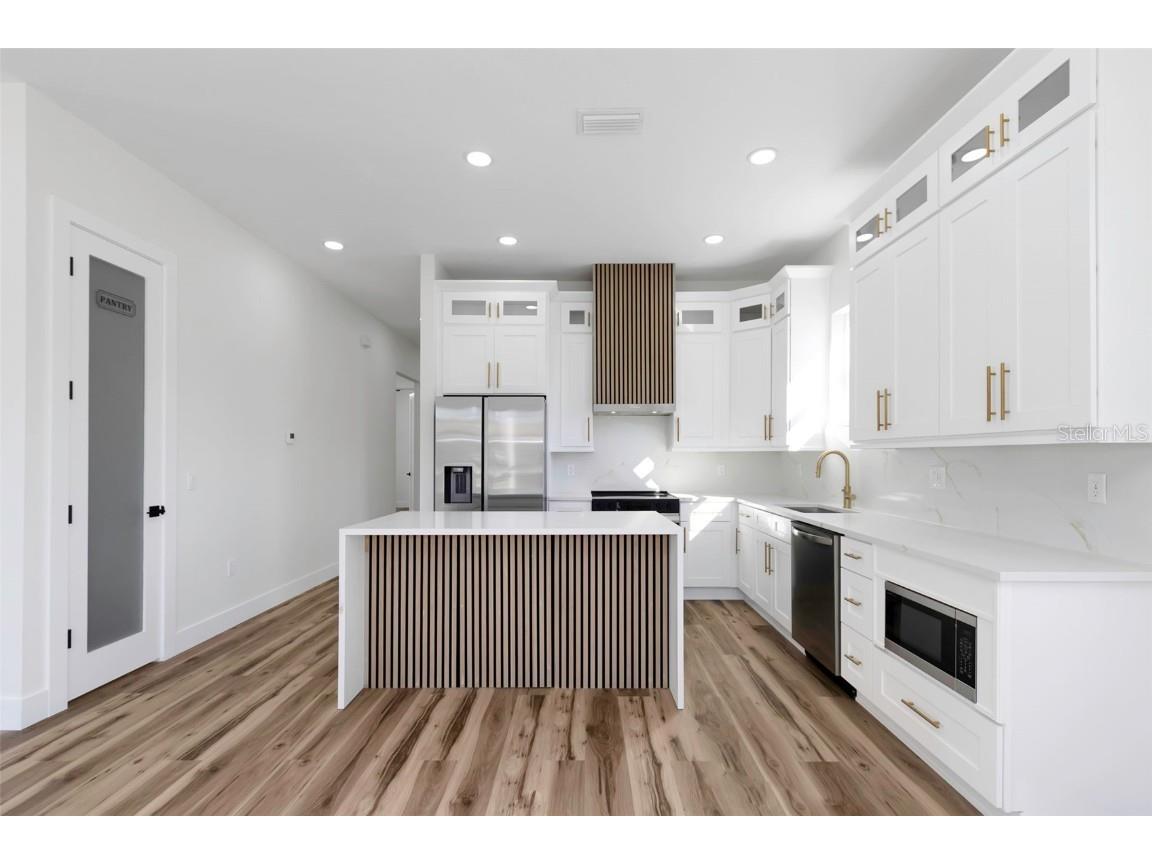 701 42nd Avenue S Saint Petersburg FL 33705 TB8446011 image9