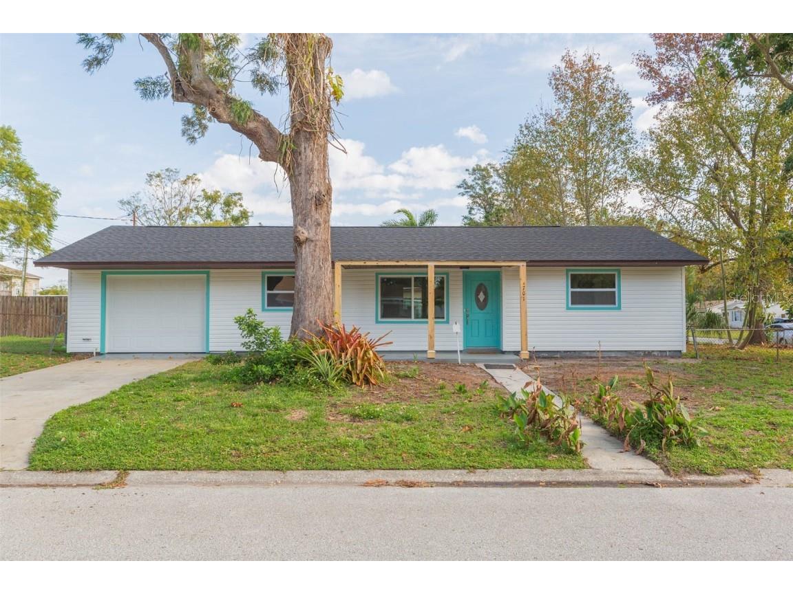 701 42nd Street N Saint Petersburg FL 33713 U8186458 image1