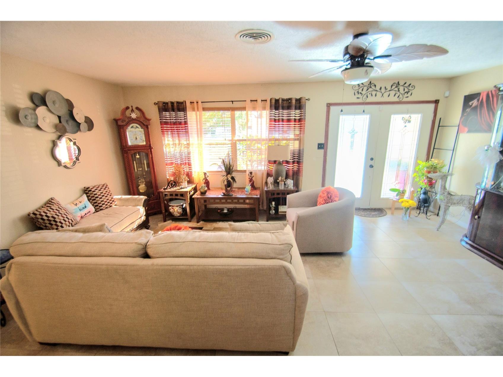 701 58th Avenue S Saint Petersburg FL 33705 TB8471199 image16