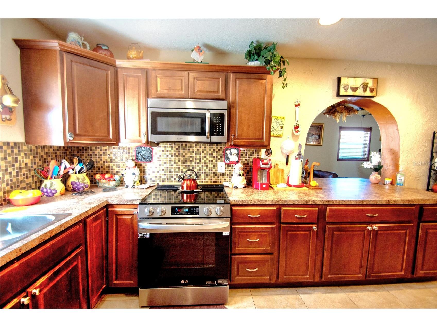 701 58th Avenue S Saint Petersburg FL 33705 TB8471199 image22