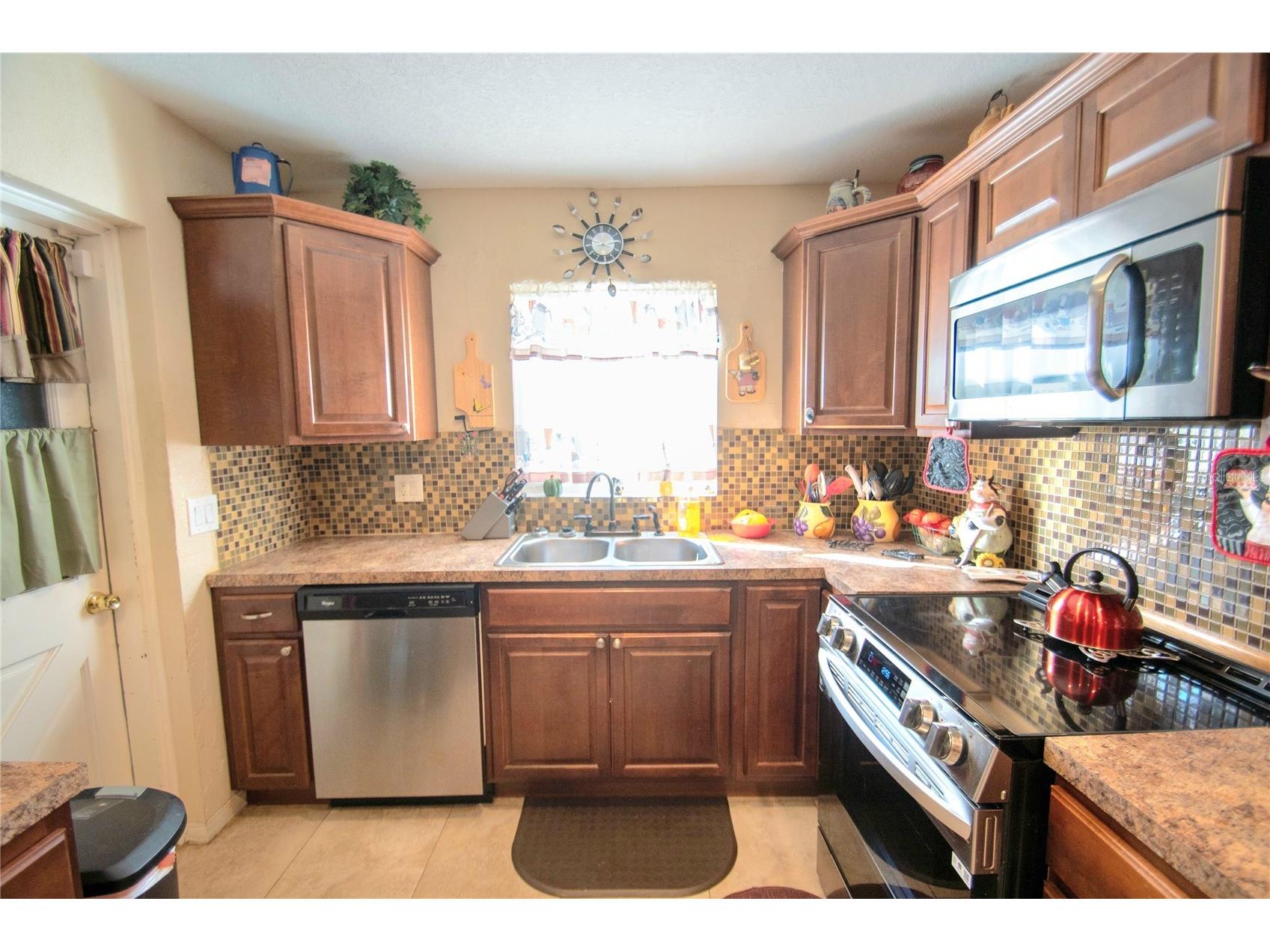 701 58th Avenue S Saint Petersburg FL 33705 TB8471199 image24