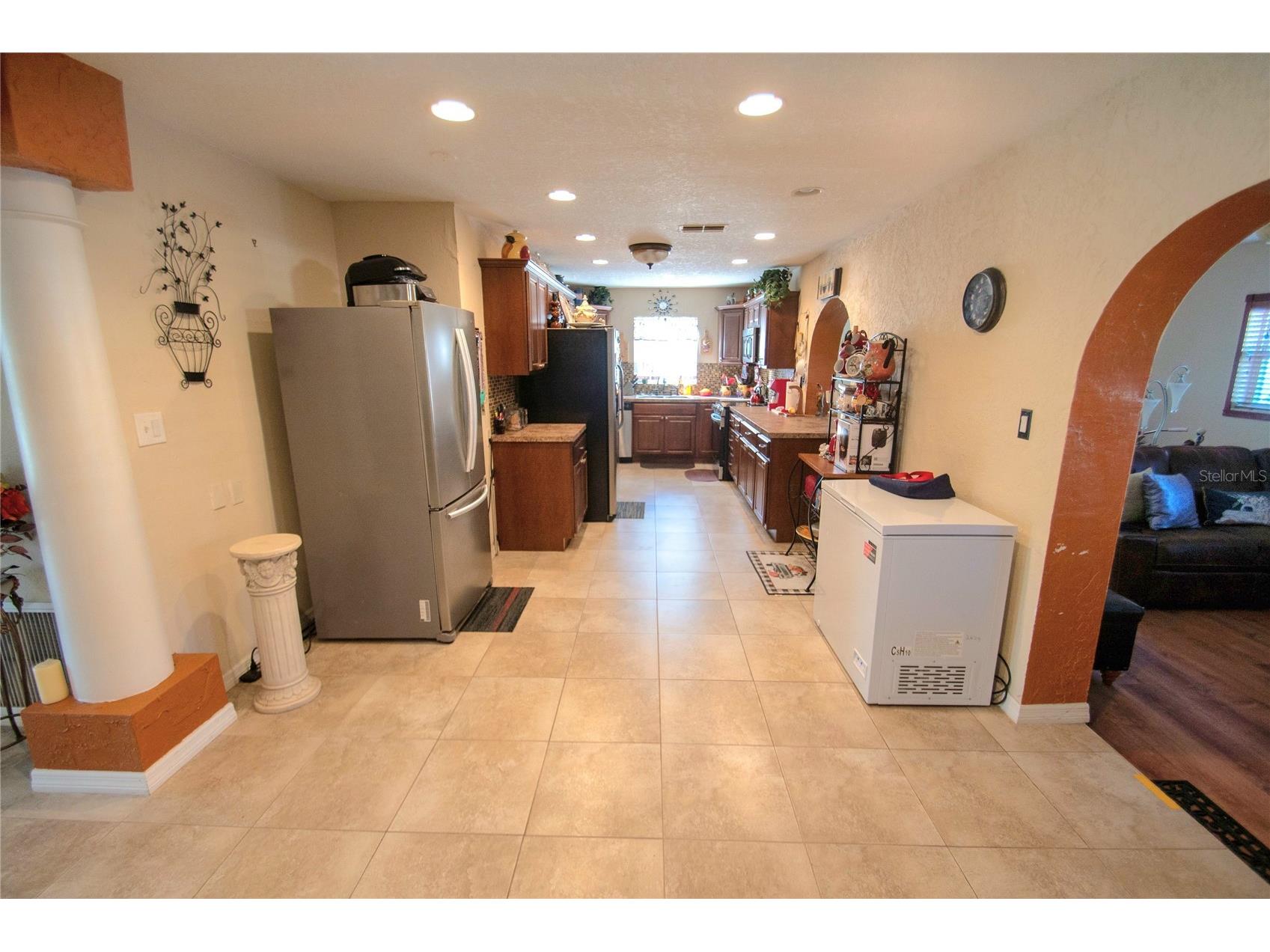 701 58th Avenue S Saint Petersburg FL 33705 TB8471199 image26