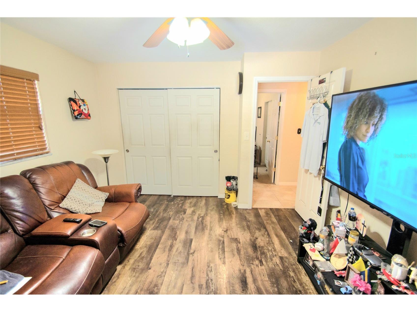 701 58th Avenue S Saint Petersburg FL 33705 TB8471199 image43
