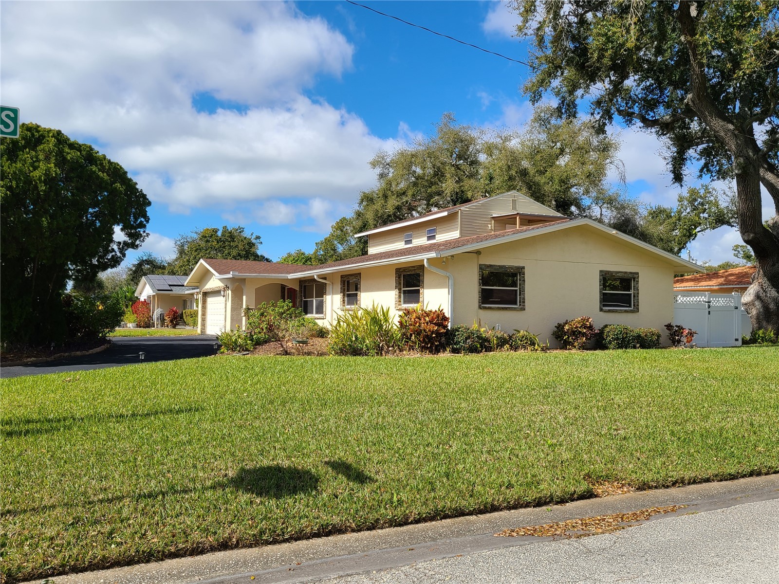 701 58th Avenue S Saint Petersburg FL 33705 TB8471199 image7
