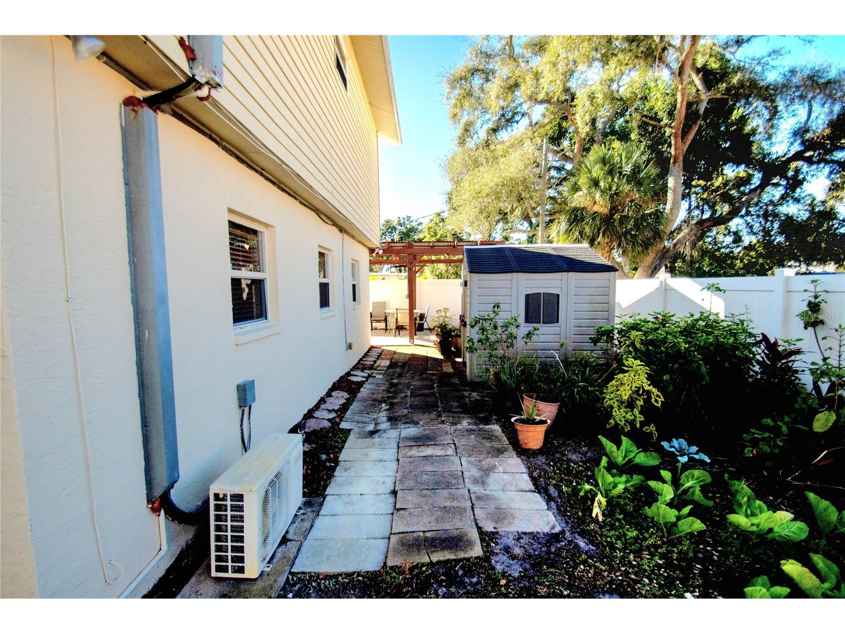 701 58th Avenue S Saint Petersburg FL 33705 TB8471199 image88