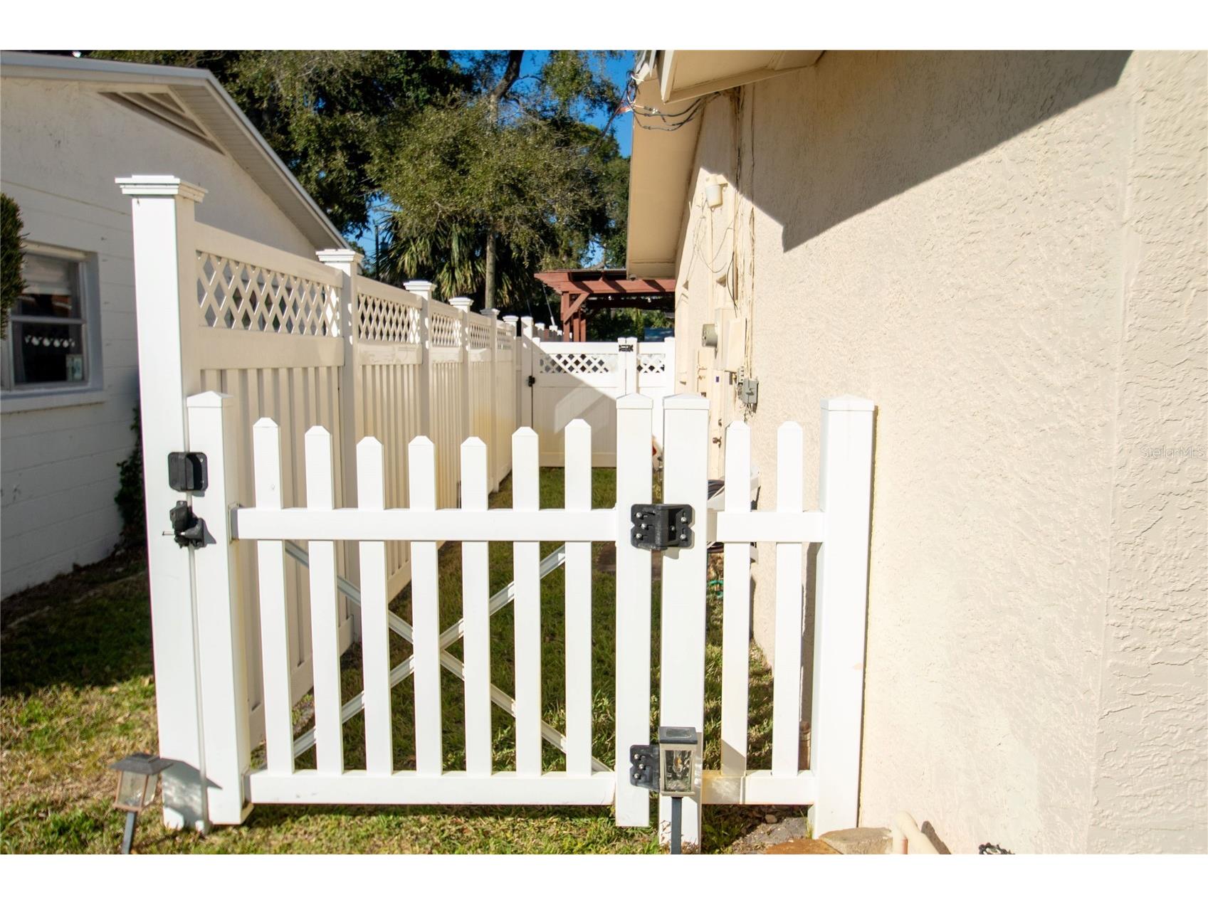 701 58th Avenue S Saint Petersburg FL 33705 TB8471199 image94
