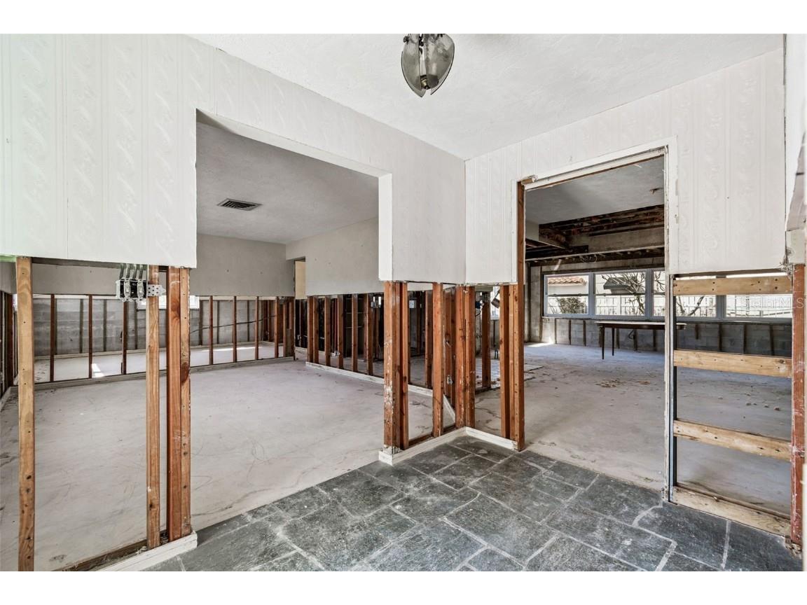 701 64th Avenue Saint Pete Beach FL 33706 TB8447292 image5