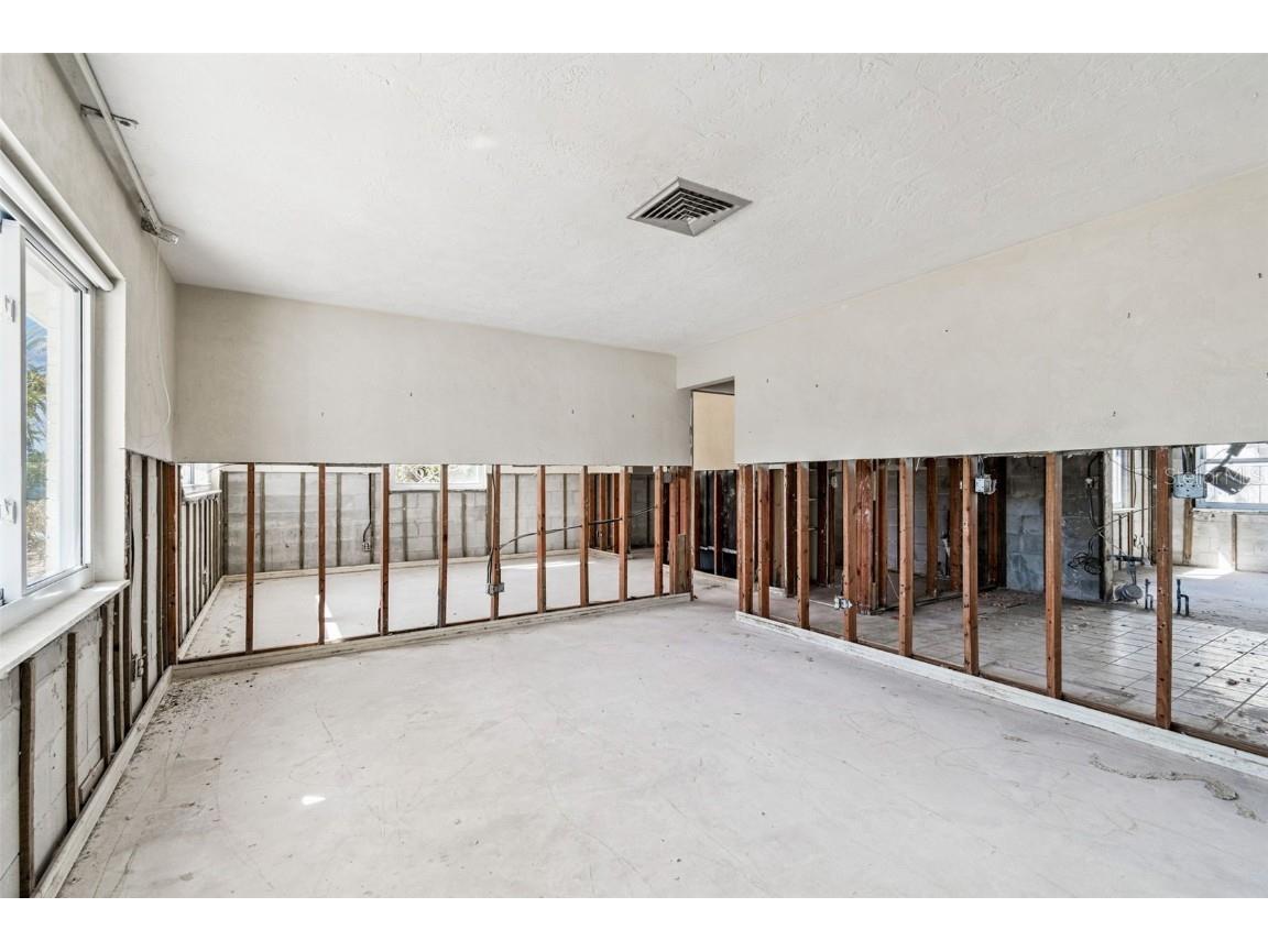 701 64th Avenue Saint Pete Beach FL 33706 TB8447292 image9