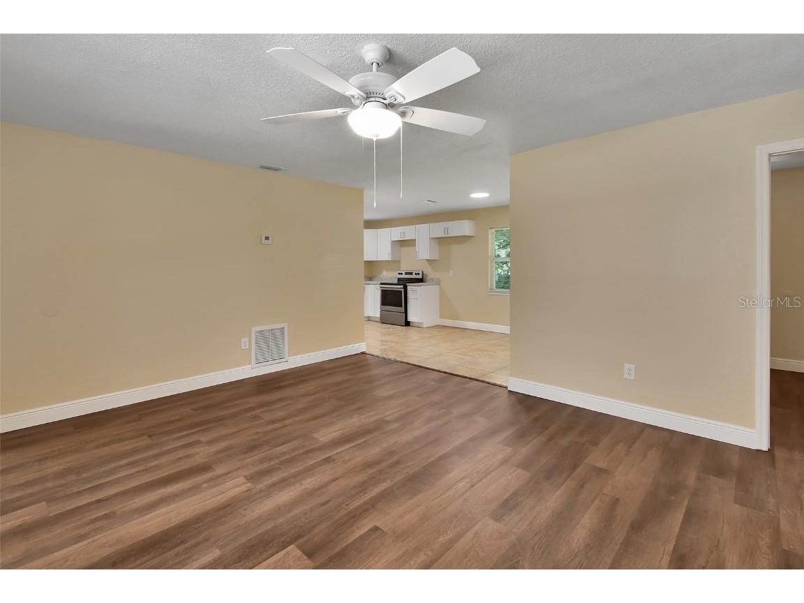 701 Boston Court Deland FL 32724 V4944813 image2