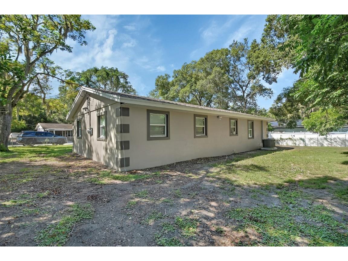 701 Boston Court Deland FL 32724 V4944813 image25