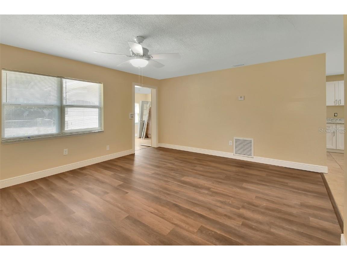 701 Boston Court Deland FL 32724 V4944813 image5