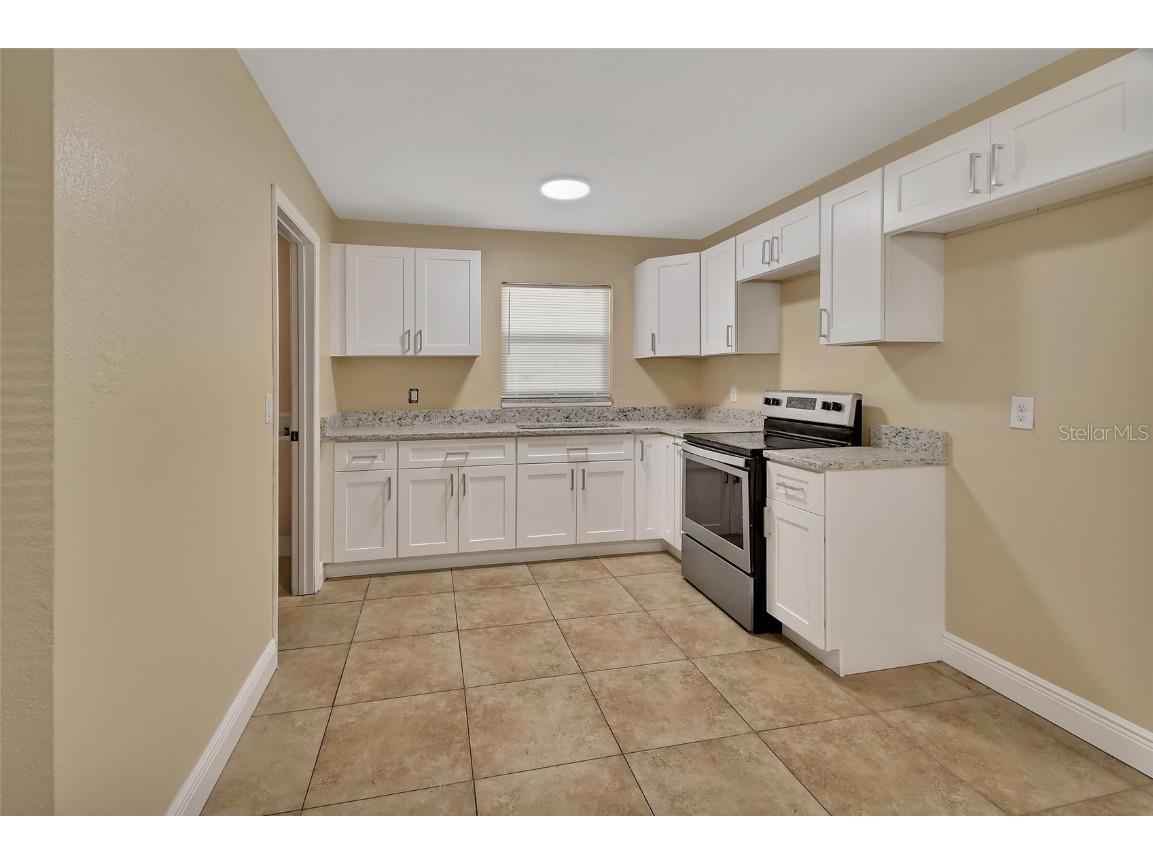 701 Boston Court Deland FL 32724 V4944813 image8