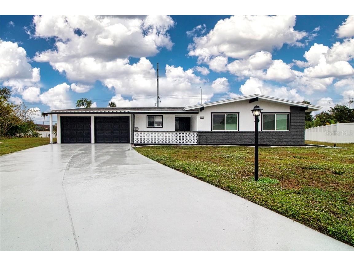 701 Brannen Circle Sun City Center FL 33573 T3492390 image1