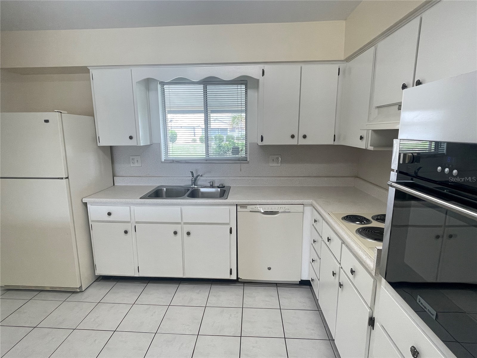 701 Cypress Place Sun City Center FL 33573 TB8466276 image10