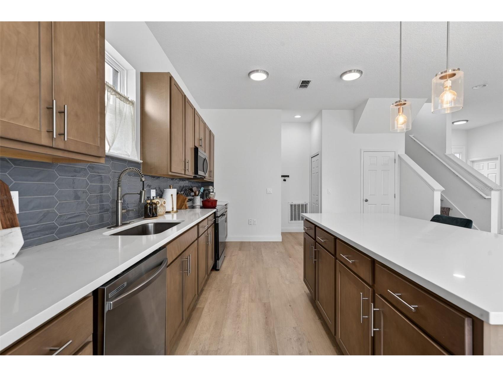701 Dennis Avenue Orlando FL 32807 O6415223 image10