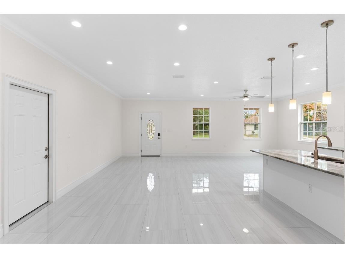 701 E Dr Martin Luther King Jr Boulevard Plant City FL 33563 TB8443027 image32