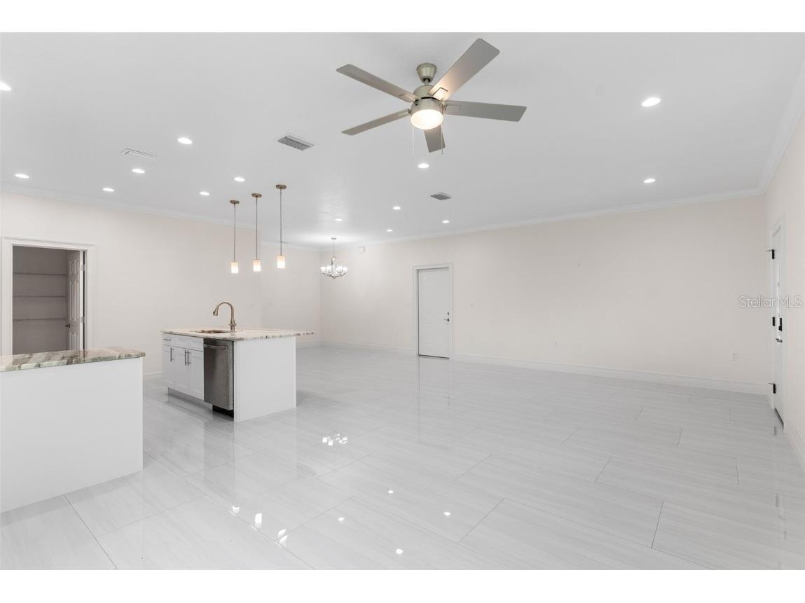 701 E Dr Martin Luther King Jr Boulevard Plant City FL 33563 TB8443027 image33