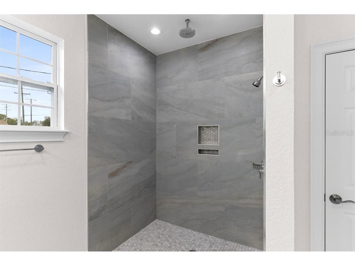 701 E Dr Martin Luther King Jr Boulevard Plant City FL 33563 TB8443027 image38