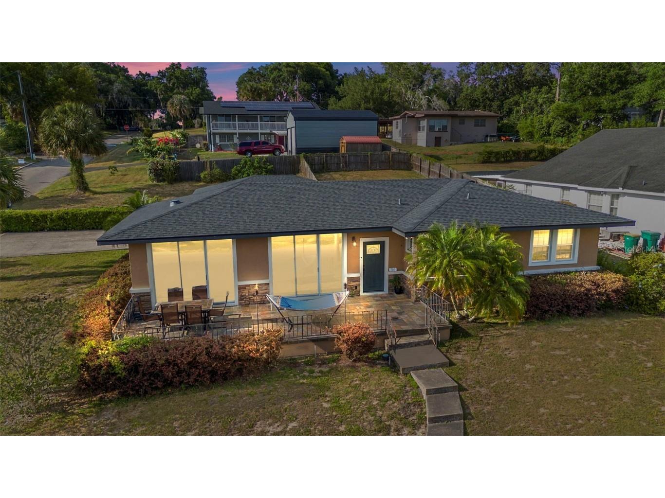 701 E Key Avenue Eustis FL 32726 - LAKE GRACIE O6203678 image1