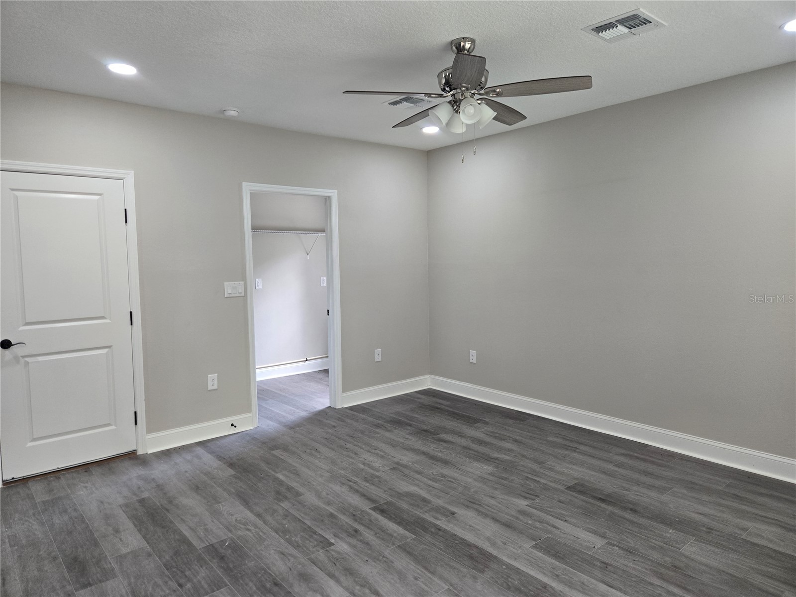 701 E Linebaugh Avenue Tampa FL 33612 TB8521507 image5