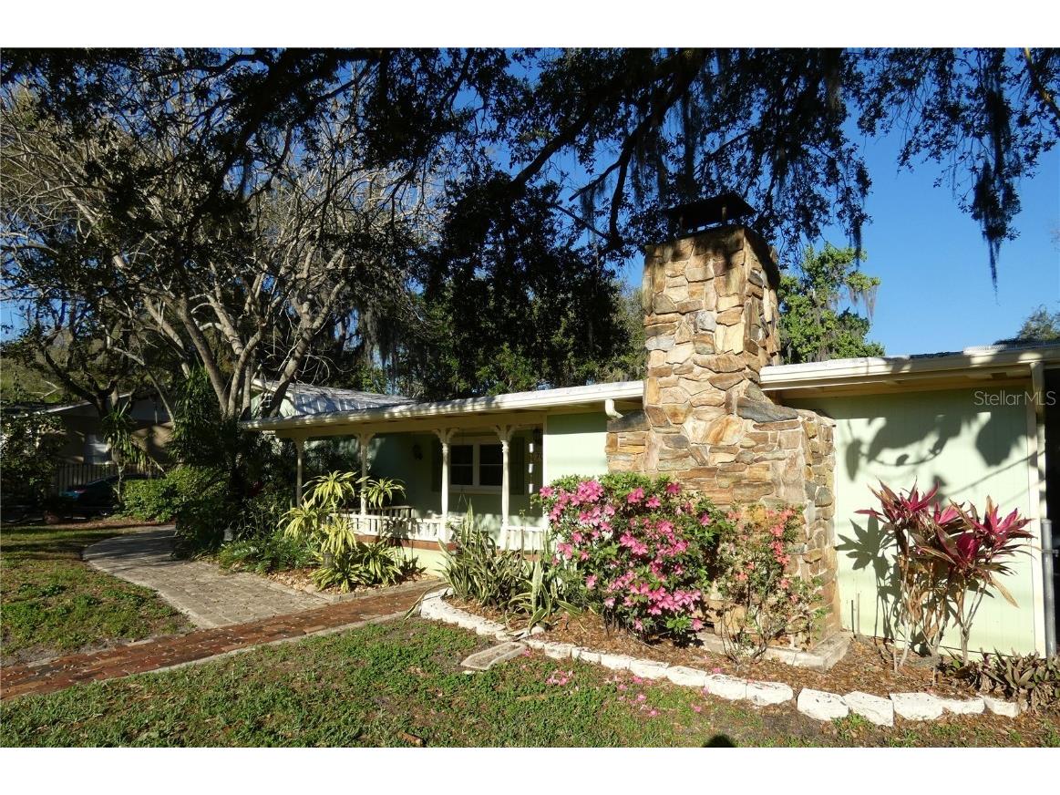 701 George Street S Tarpon Springs FL 34688 - LAKE TARPON U8154130 image1