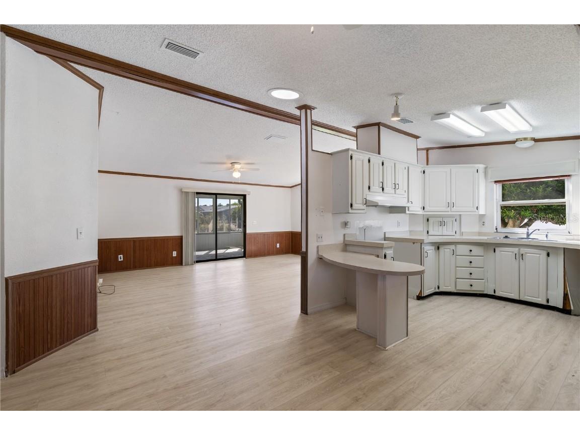 701 Helmsman Lane Edgewater FL 32141 V4945108 image8