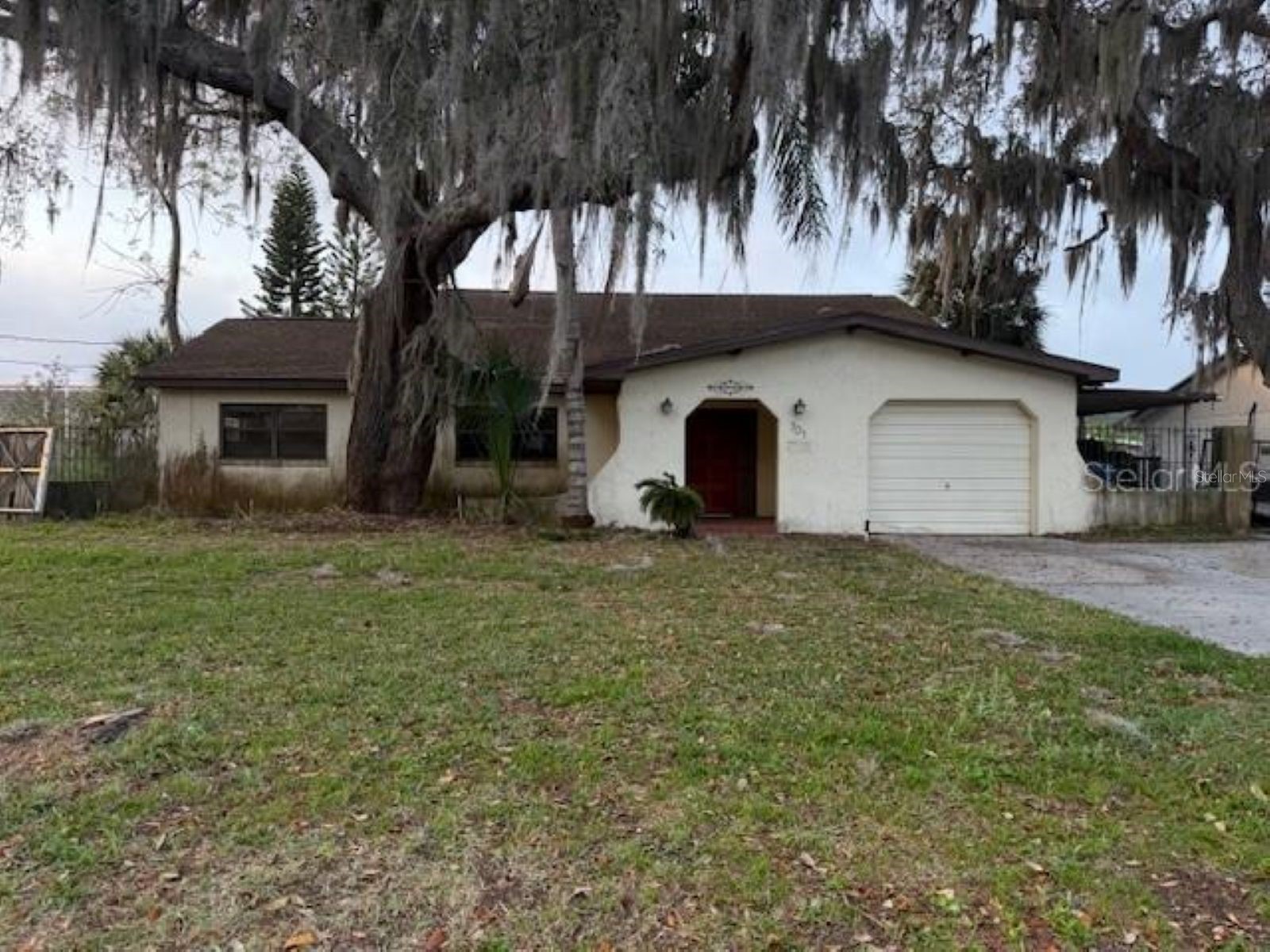 701 Madison Street Tavares FL 32778 OM721085 image1