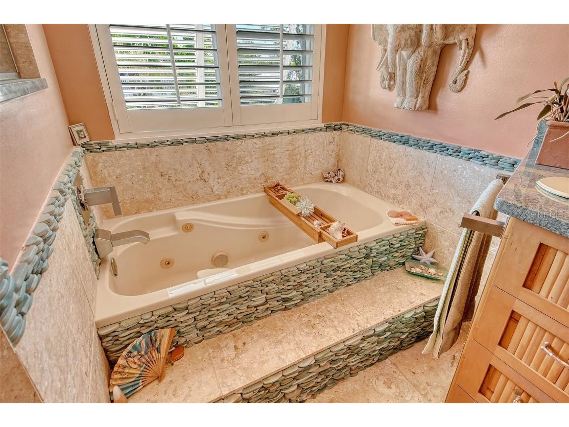 701 Marbury Lane Longboat Key FL 34228 A4657604 image27