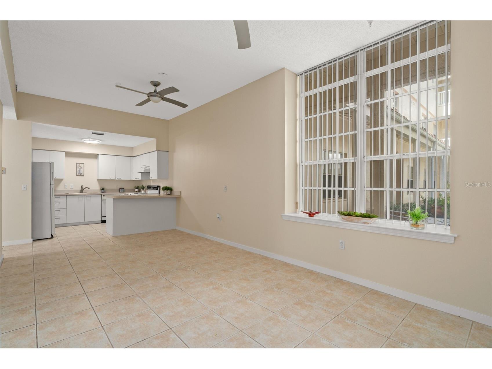 701 Mirror Lake Drive N #102 Saint Petersburg FL 33701 W7887347 image11