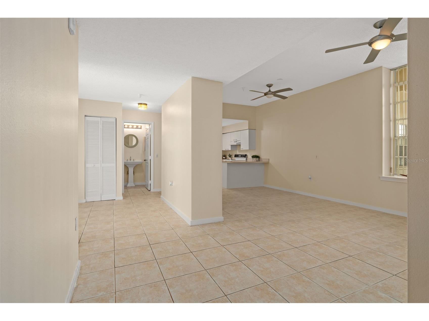 701 Mirror Lake Drive N #102 Saint Petersburg FL 33701 W7887347 image13