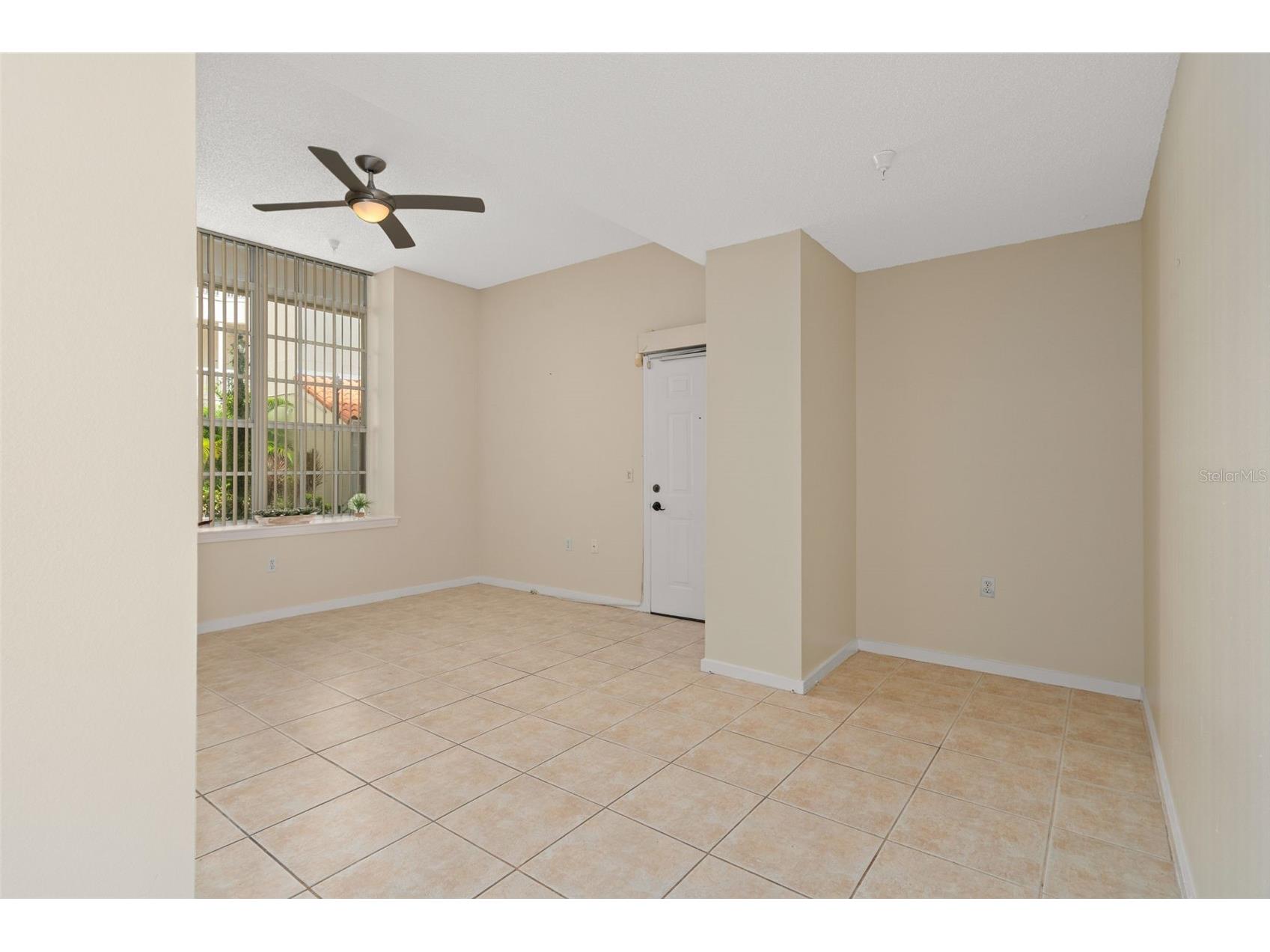 701 Mirror Lake Drive N #102 Saint Petersburg FL 33701 W7887347 image14