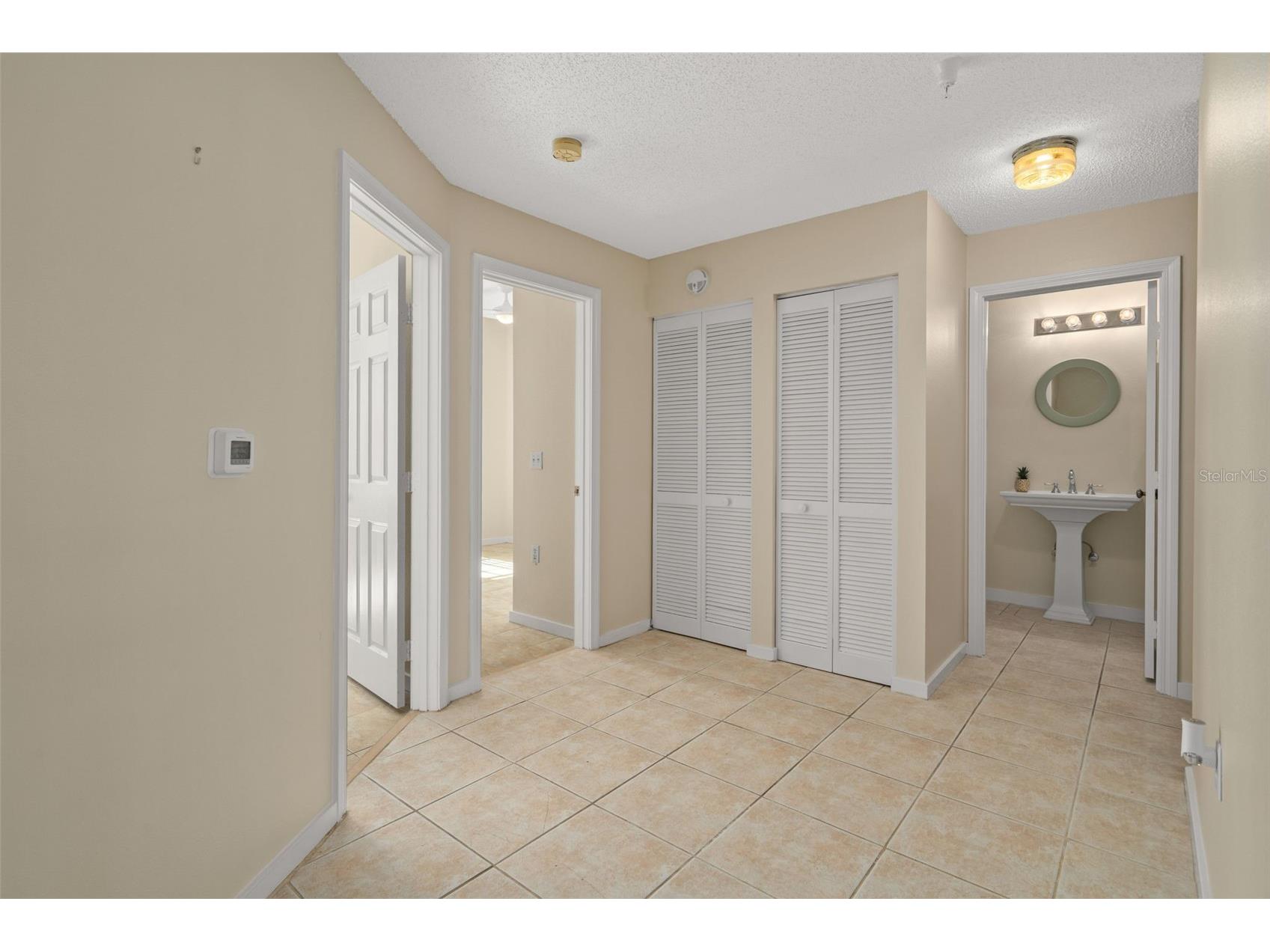 701 Mirror Lake Drive N #102 Saint Petersburg FL 33701 W7887347 image21