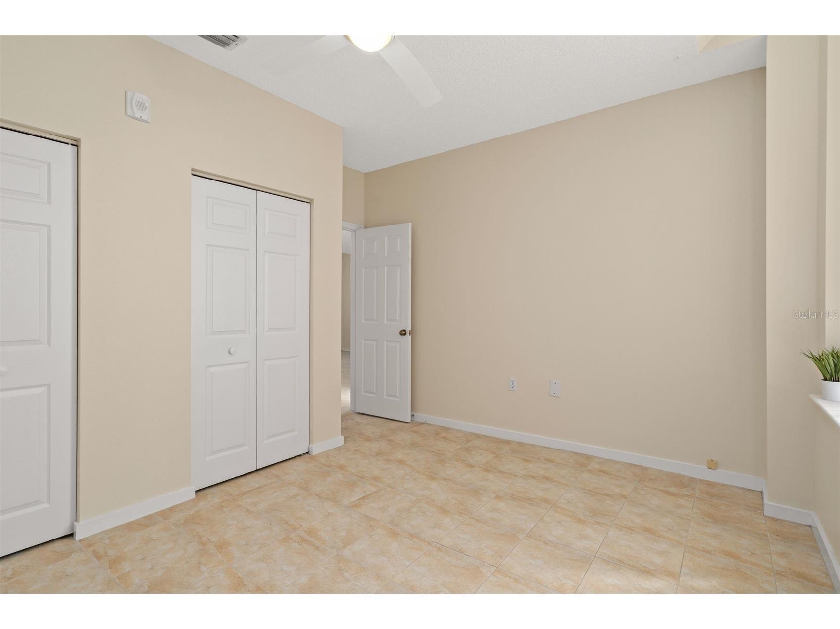 701 Mirror Lake Drive N #102 Saint Petersburg FL 33701 W7887347 image25