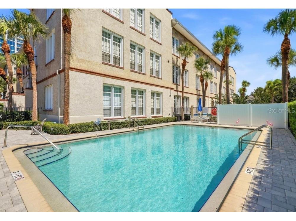 701 Mirror Lake Drive N #102 Saint Petersburg FL 33701 W7887347 image38