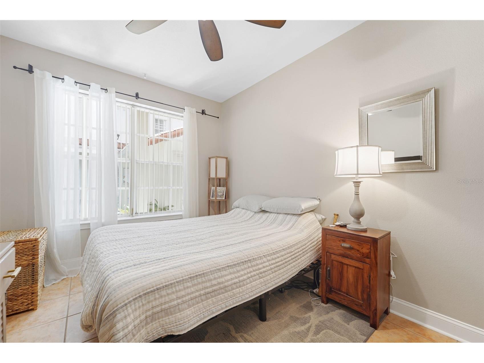 701 Mirror Lake Drive N #120 Saint Petersburg FL 33701 TB8480911 image9