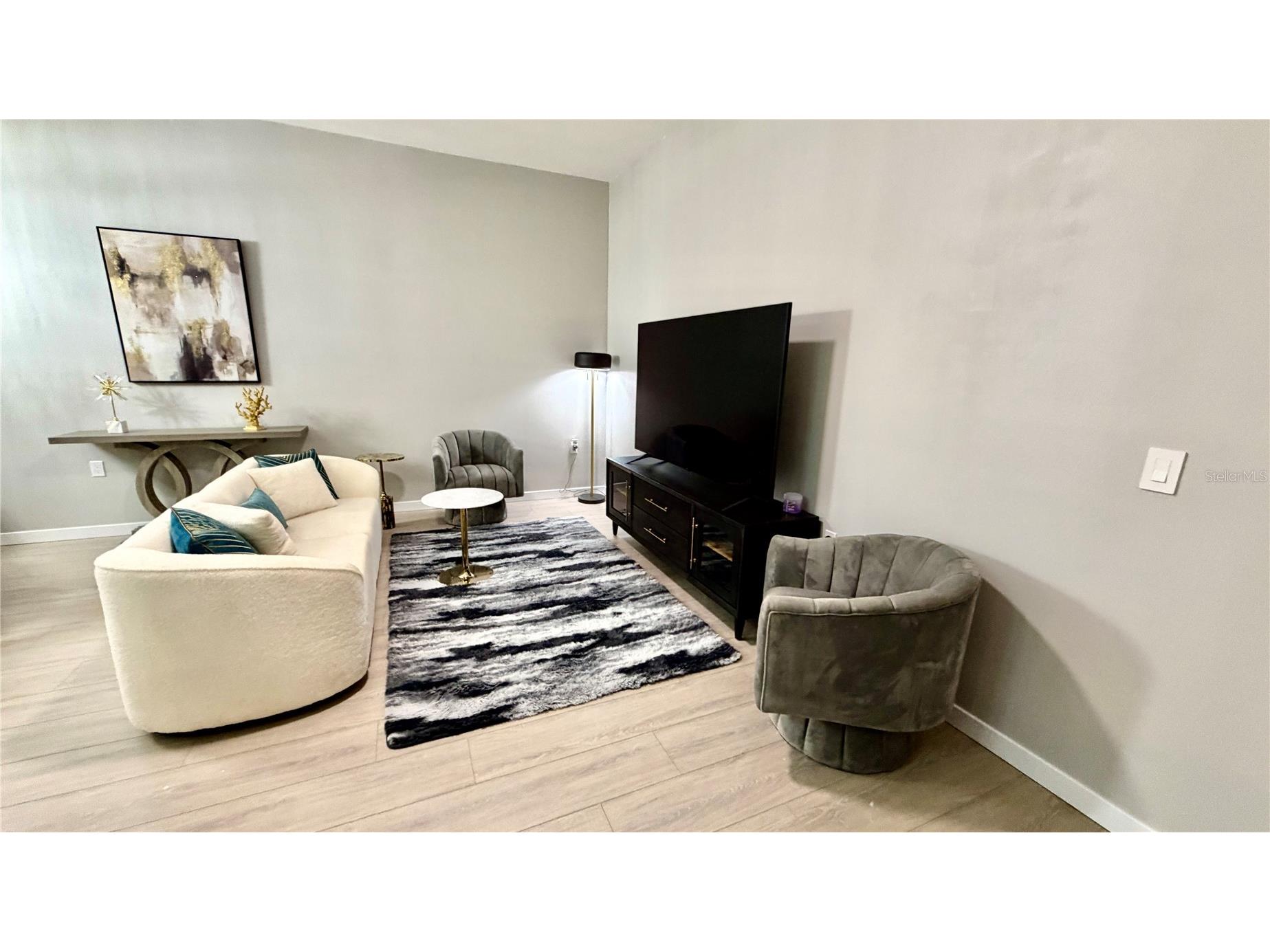 701 Mirror Lake Drive N #121 Saint Petersburg FL 33701 TB8476791 image12