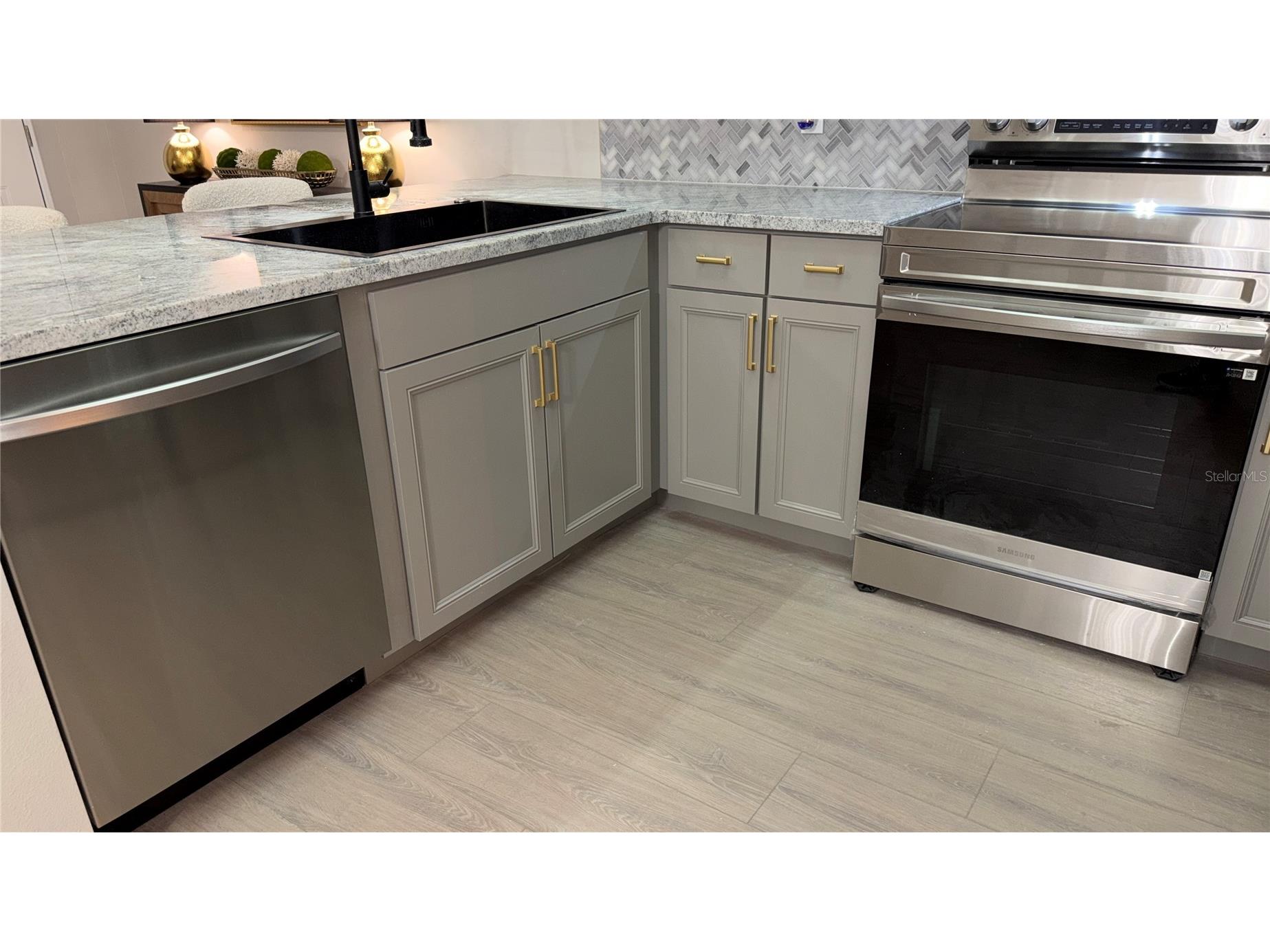 701 Mirror Lake Drive N #121 Saint Petersburg FL 33701 TB8476791 image15